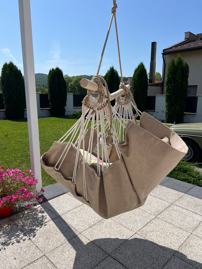 Raffia Floral