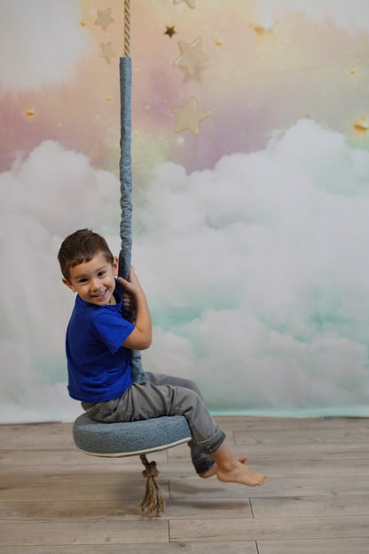 Ancora copilăriei - HANGAROUND