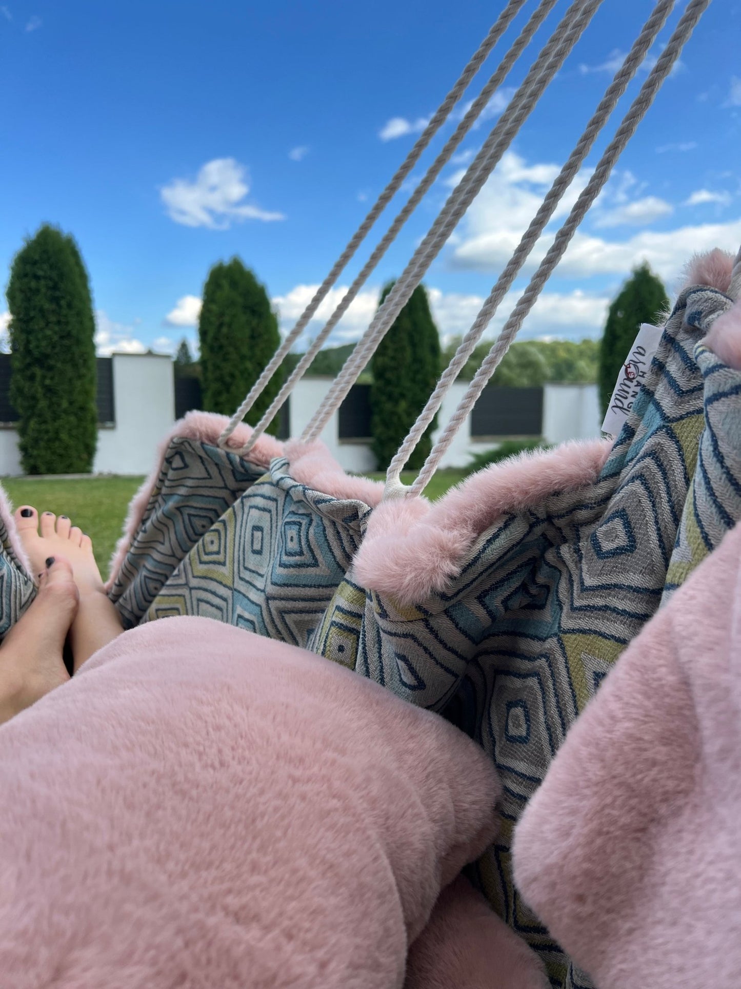 Aurelia - HANGAROUND