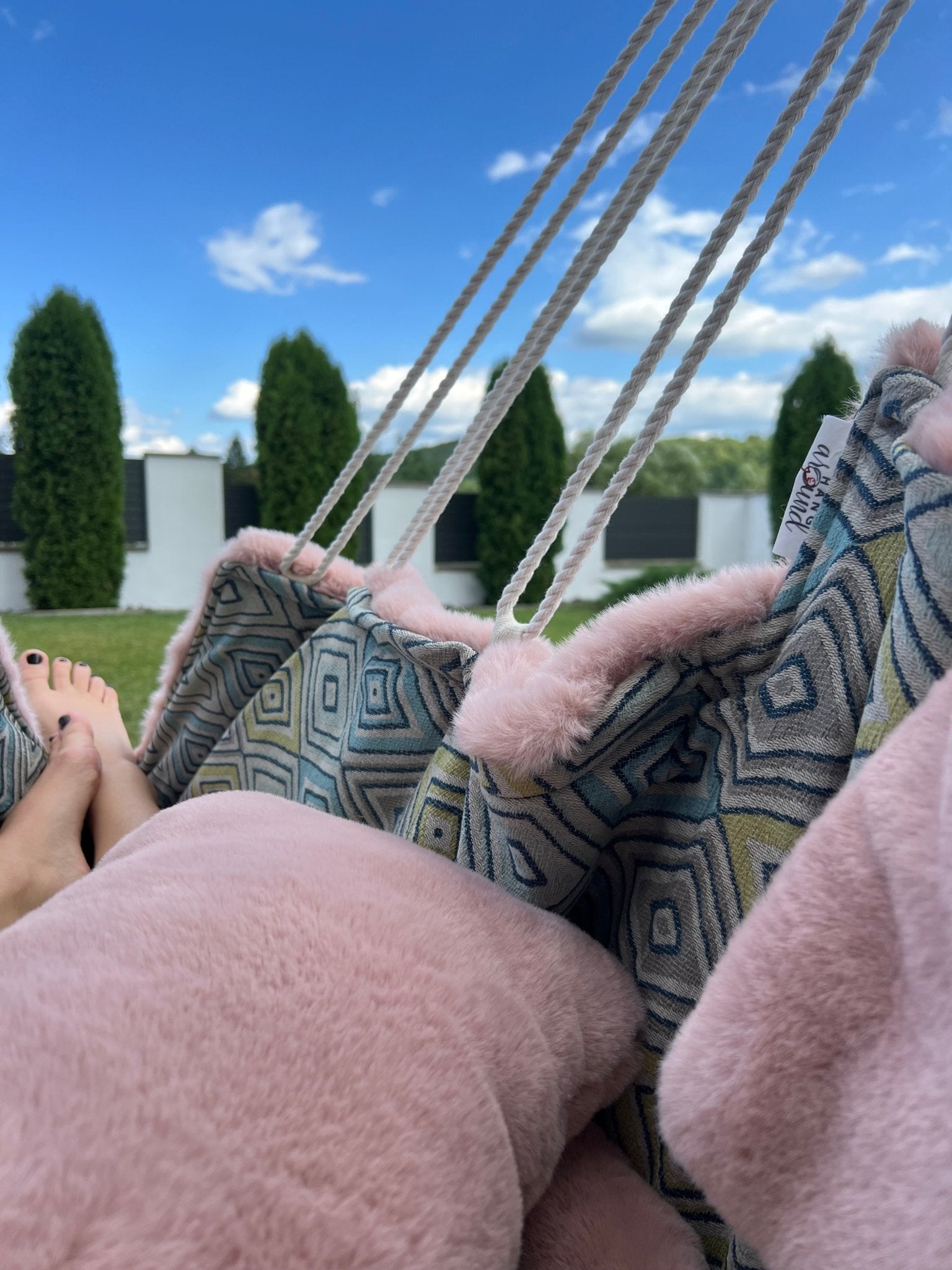 Aurelia - HANGAROUND