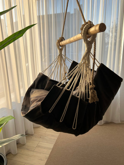 Elegant - HANGAROUND