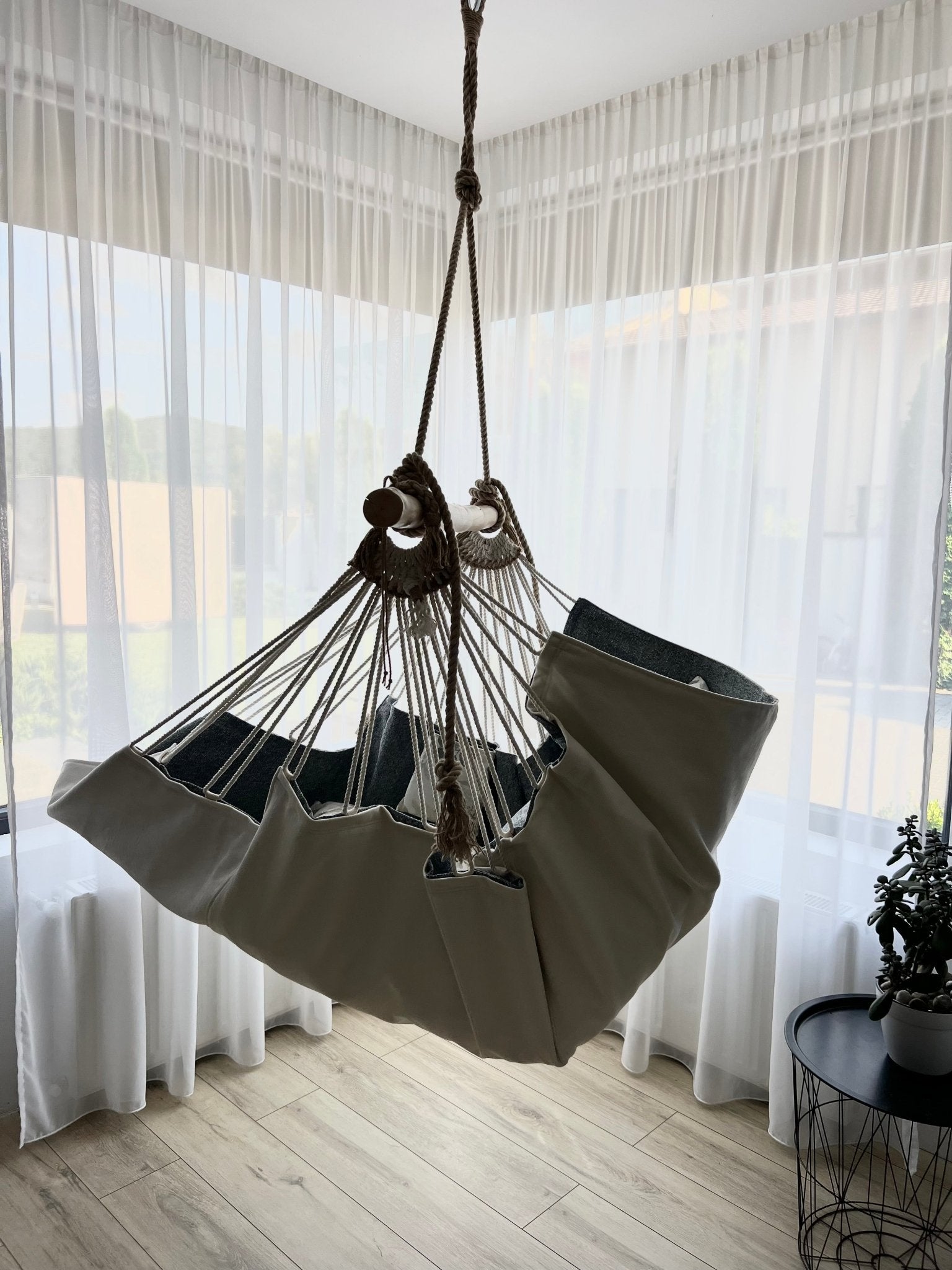 Floral blue - HANGAROUND