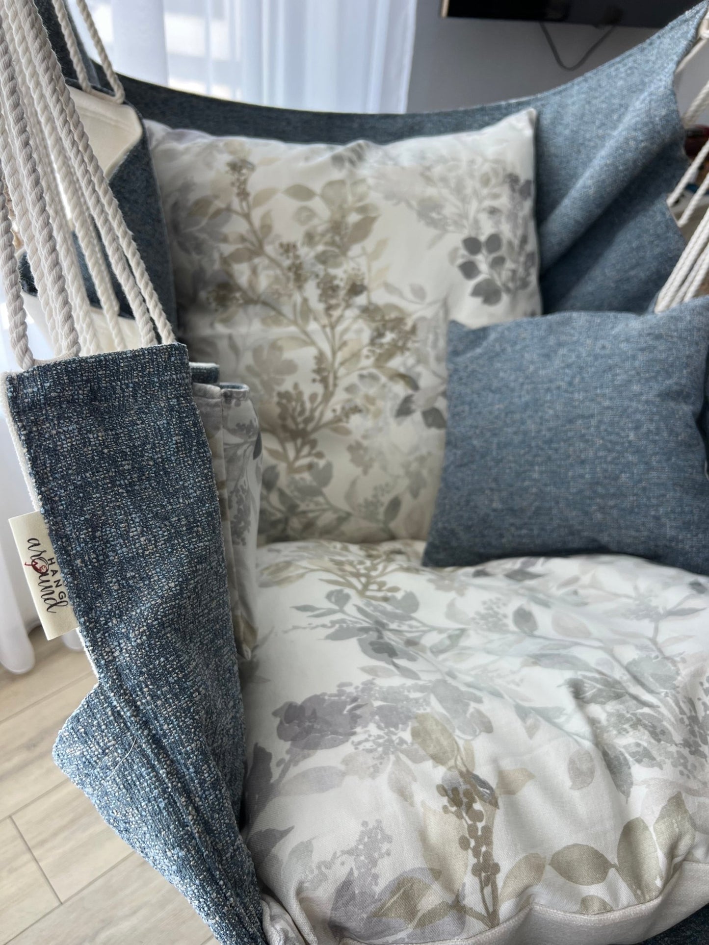 Floral blue - HANGAROUND