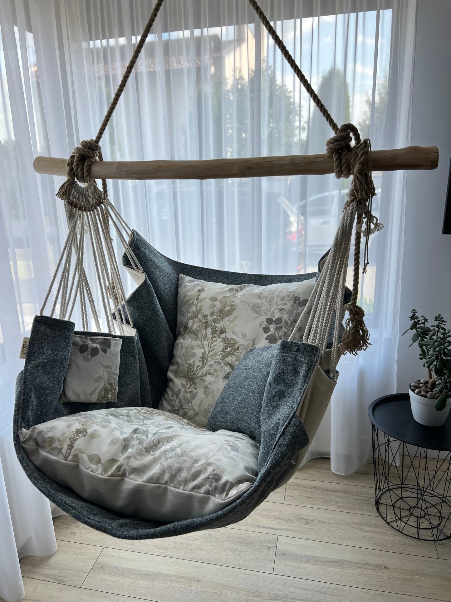 Floral blue - HANGAROUND