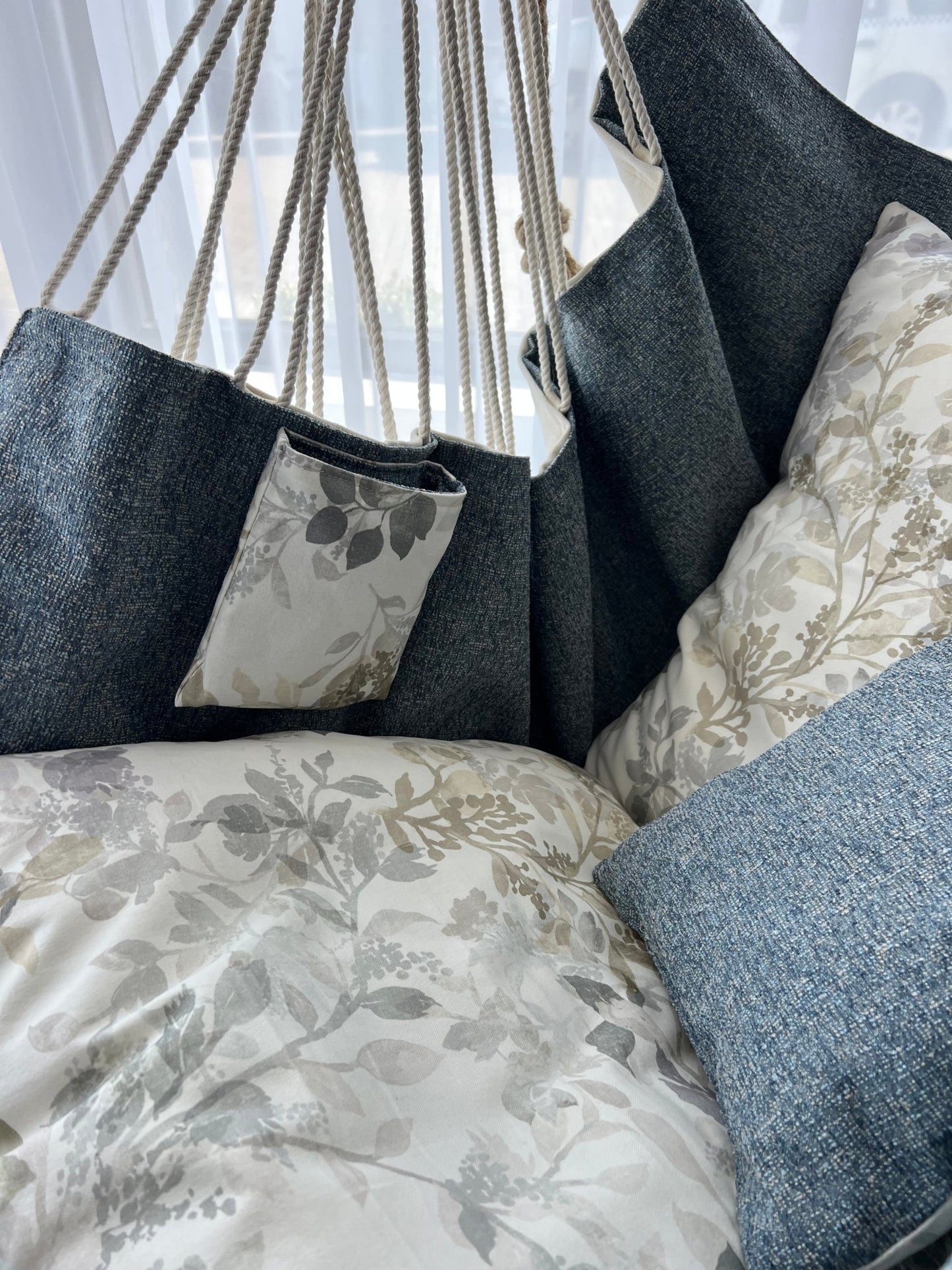 Floral blue - HANGAROUND