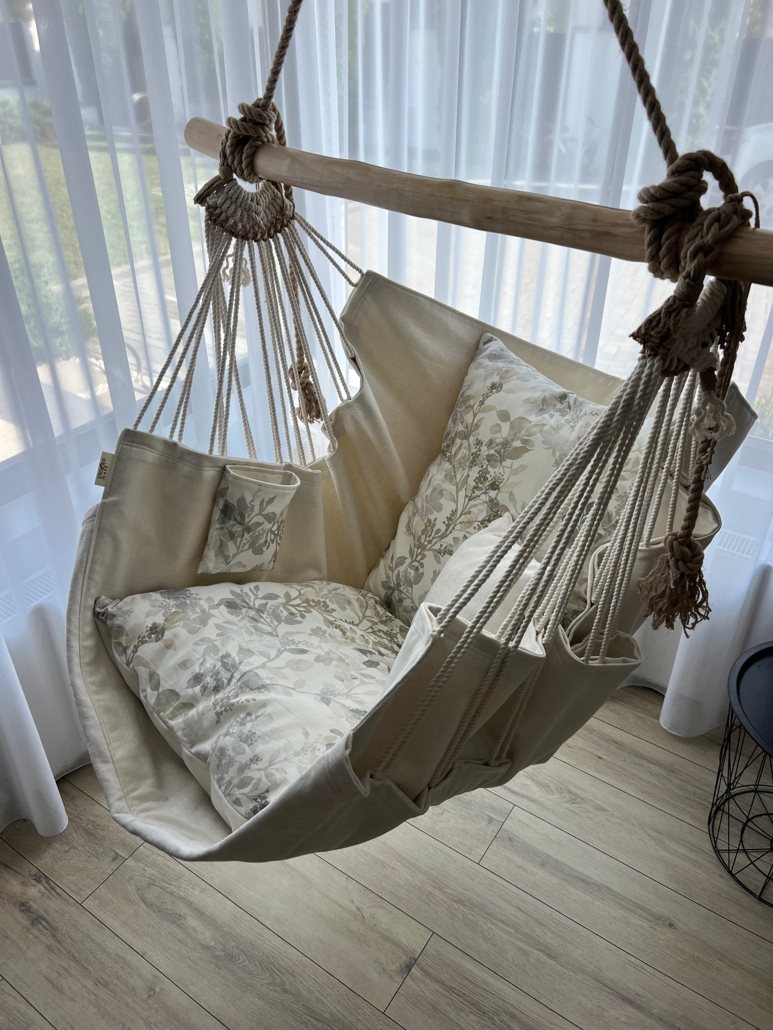 Floral white - HANGAROUND