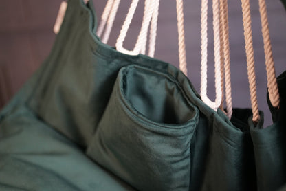 Poveste de catifea - HANGAROUND